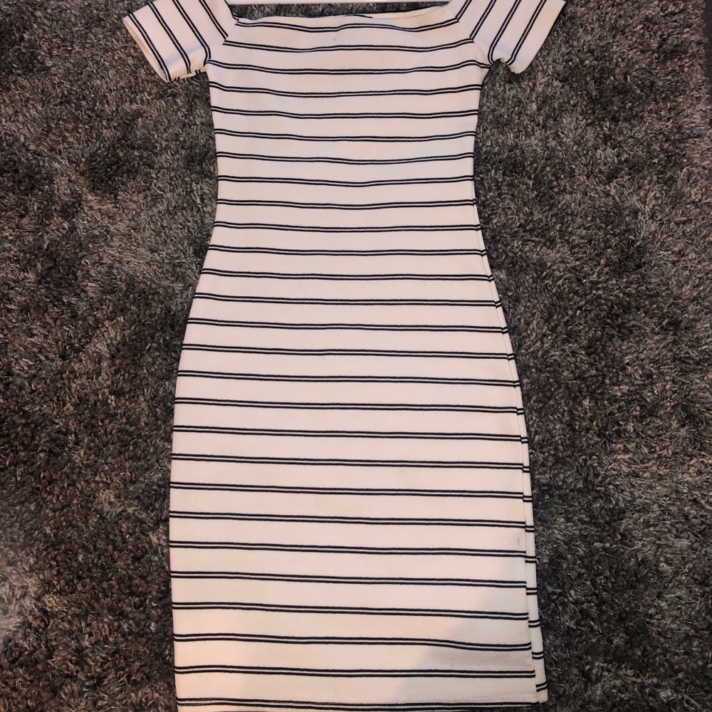 👗 Forever 21 Mini Dress 👗